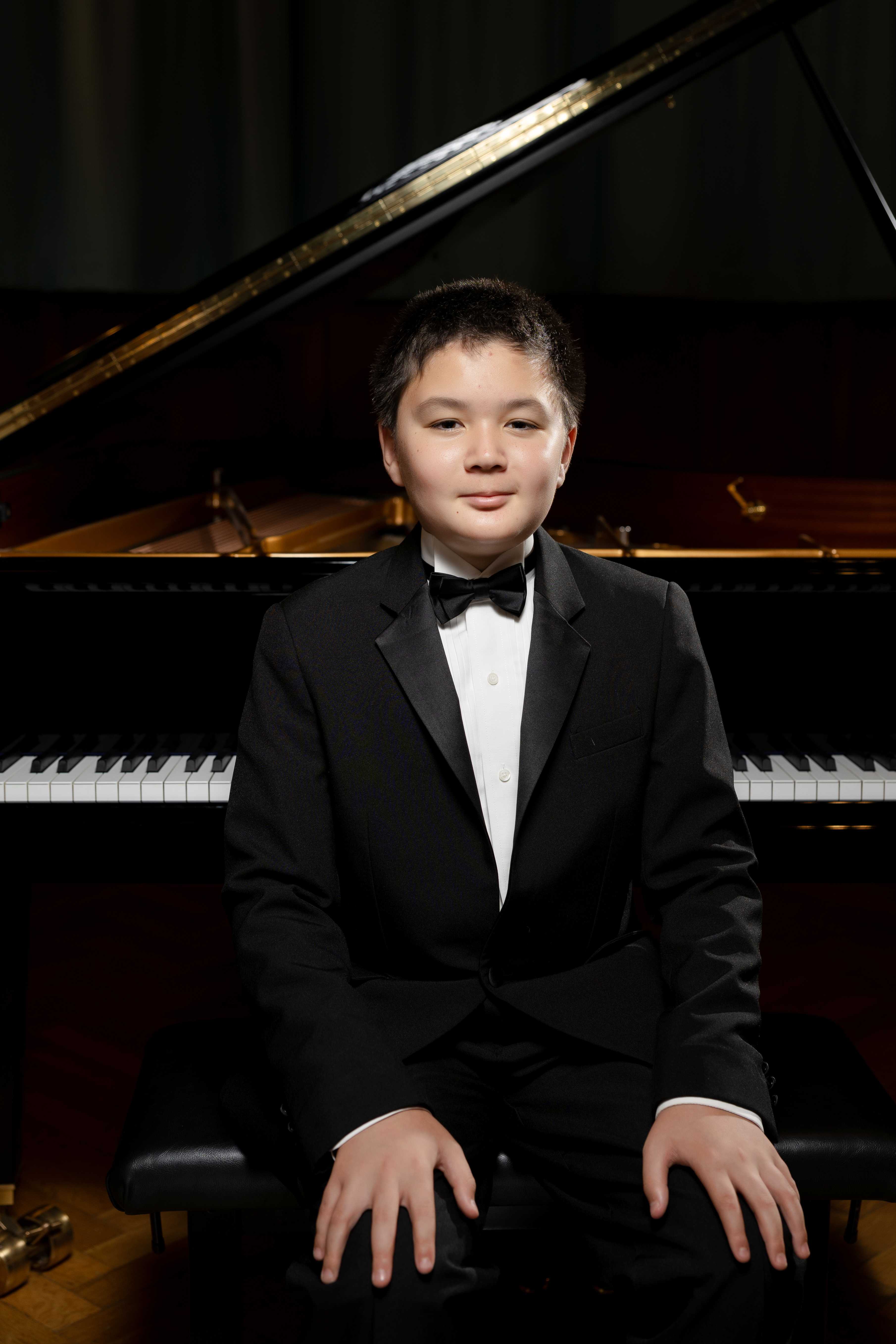Ryan Miller, Pianist
